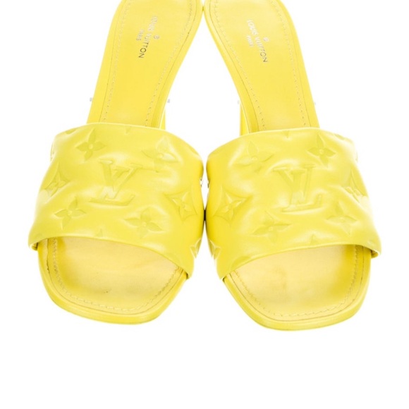 Louis Vuitton Monogram Embossed Heels - Picture 9 of 10